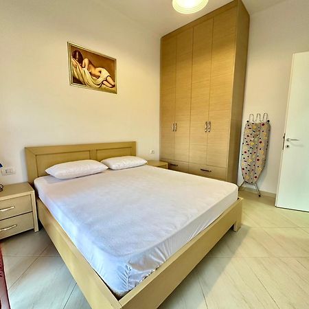 Aqua Apartments Seaview Sarandë Eksteriør billede