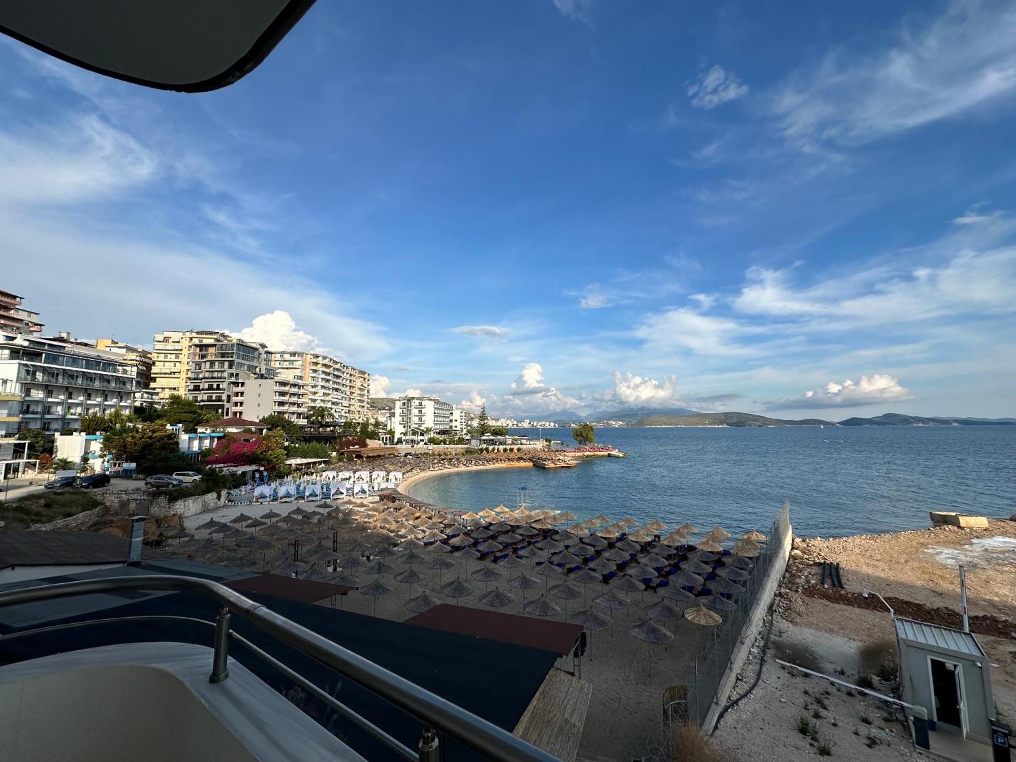 Aqua Apartments Seaview Sarandë Eksteriør billede