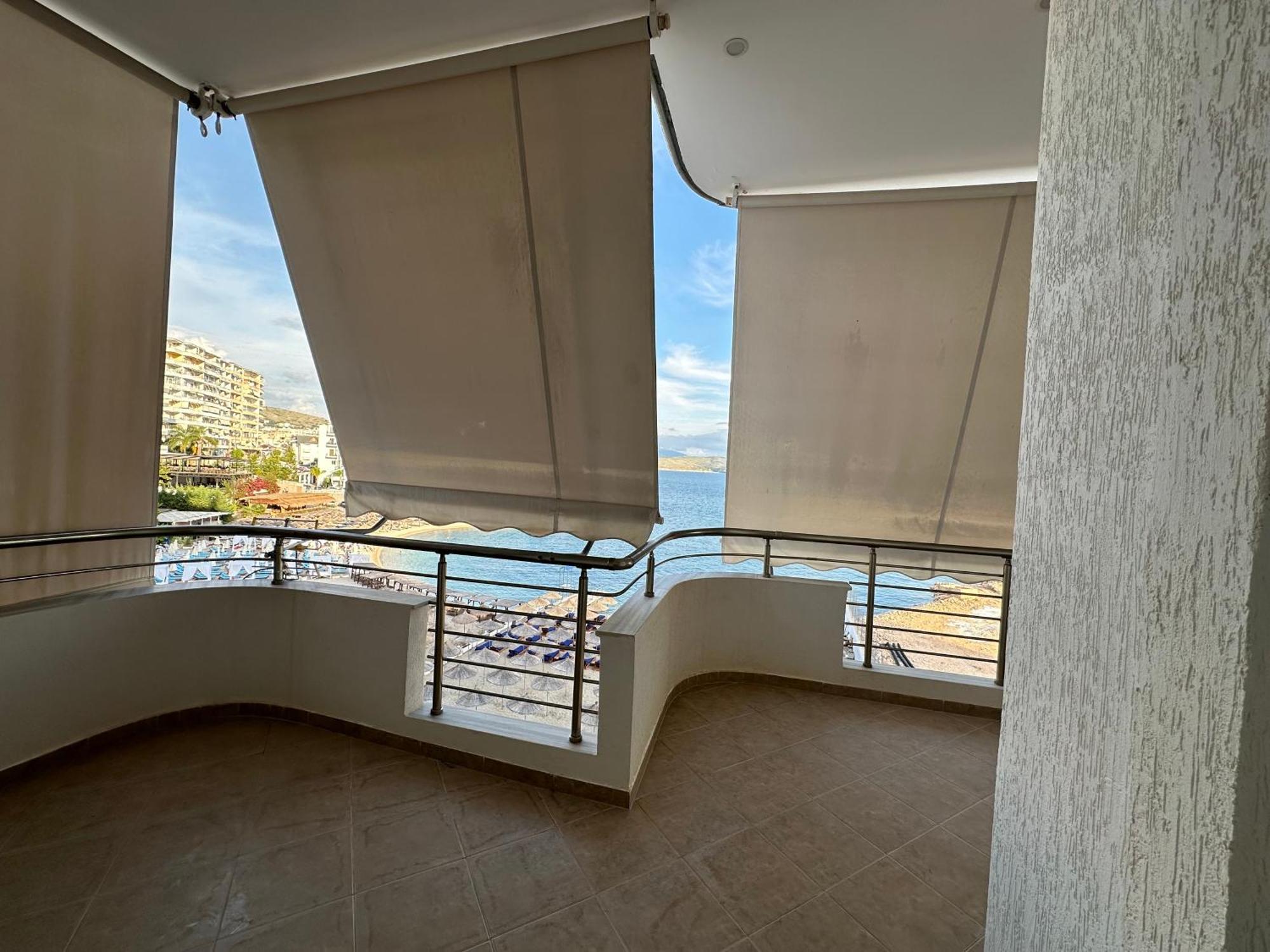 Aqua Apartments Seaview Sarandë Eksteriør billede