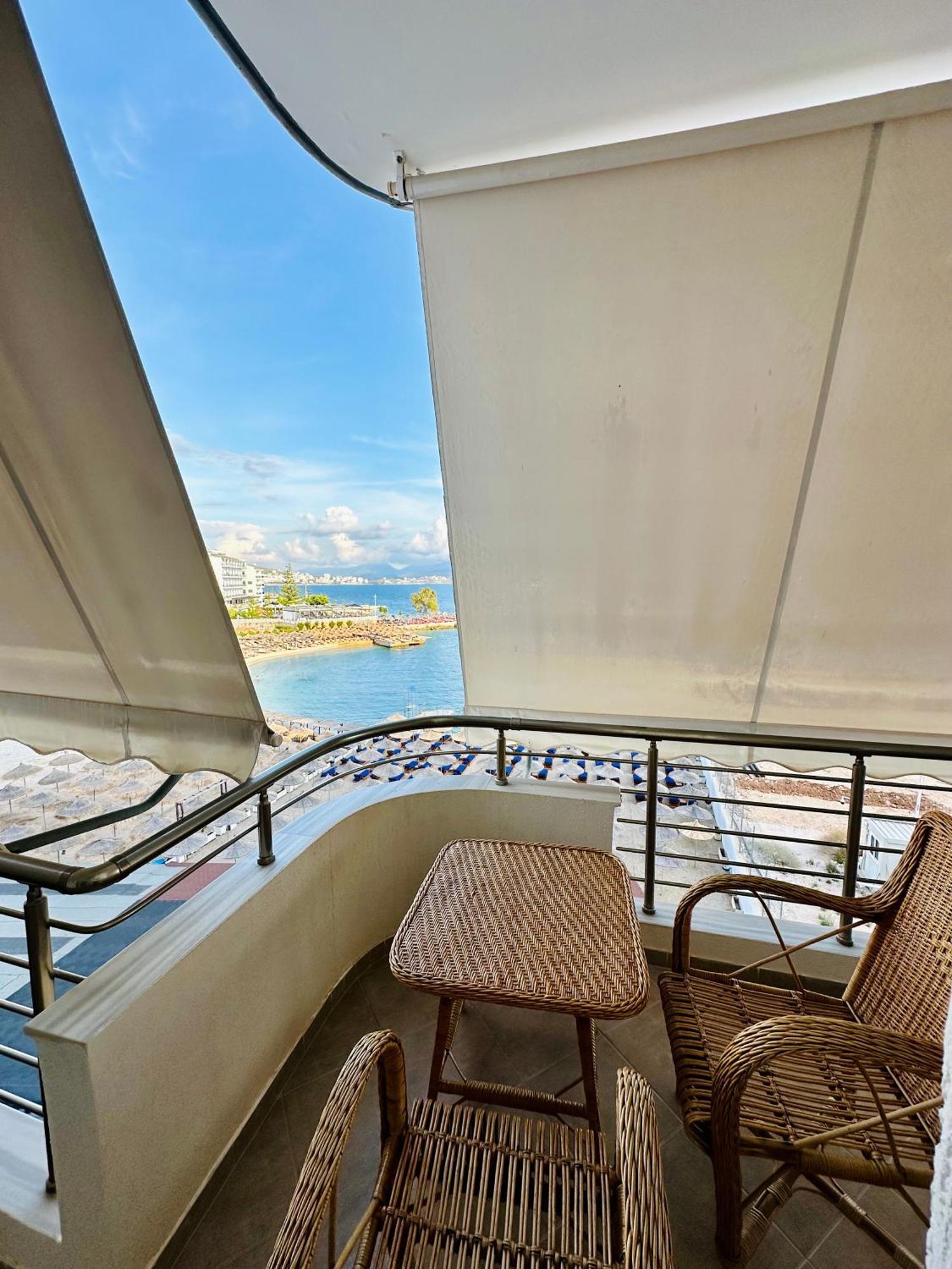 Aqua Apartments Seaview Sarandë Eksteriør billede