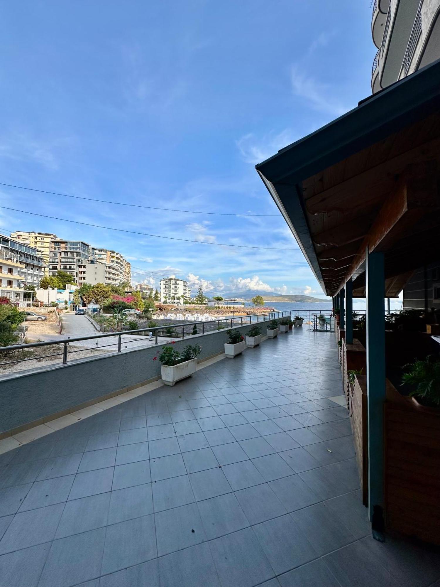 Aqua Apartments Seaview Sarandë Eksteriør billede