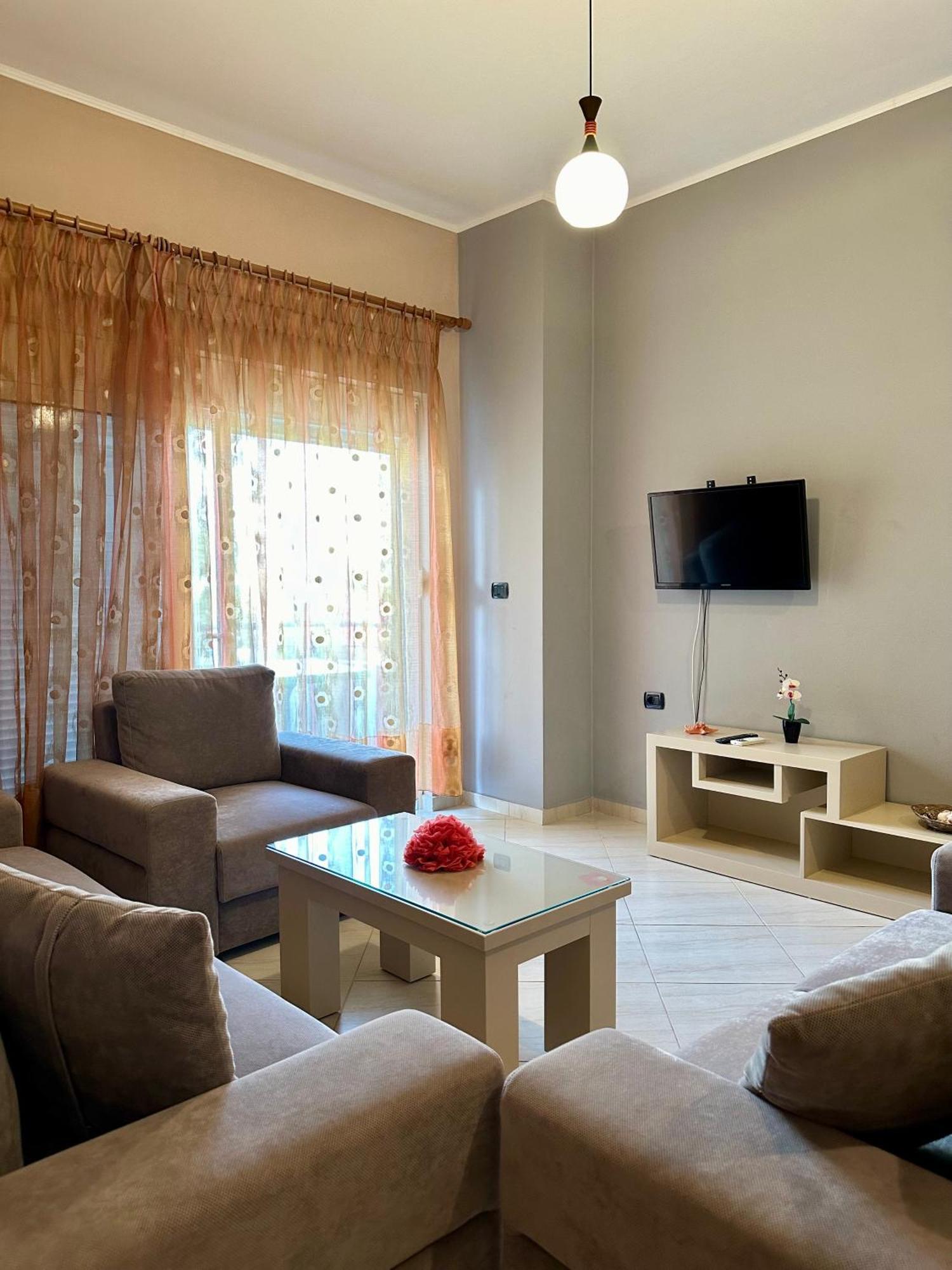 Aqua Apartments Seaview Sarandë Eksteriør billede